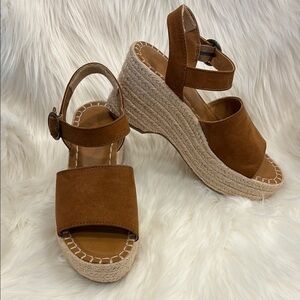 Universal Thread Brown Suede Wedge Sandals 5.5